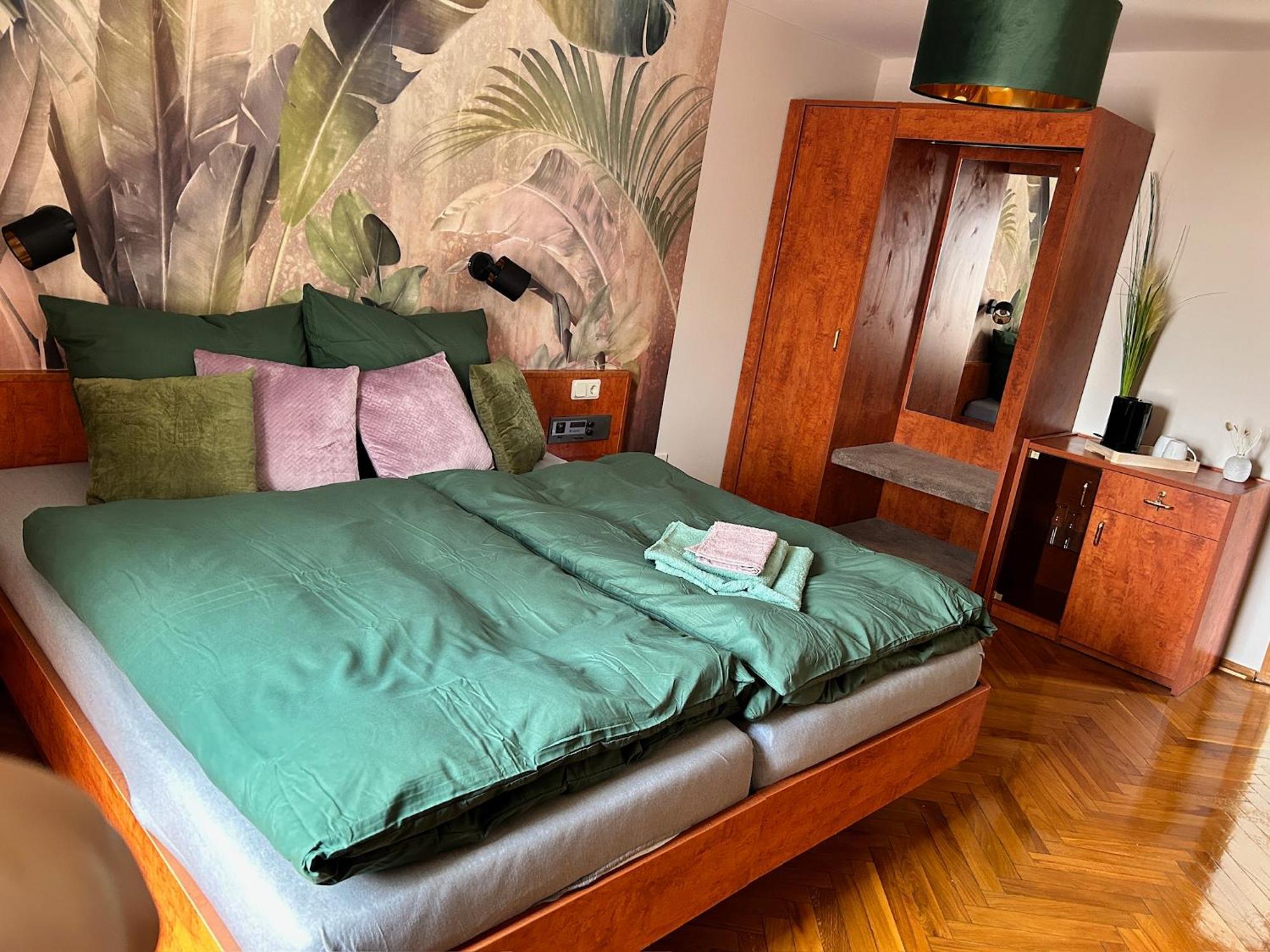 Pension Faulpelz - Doppelzimmer Flora Niederorschel Exterior foto
